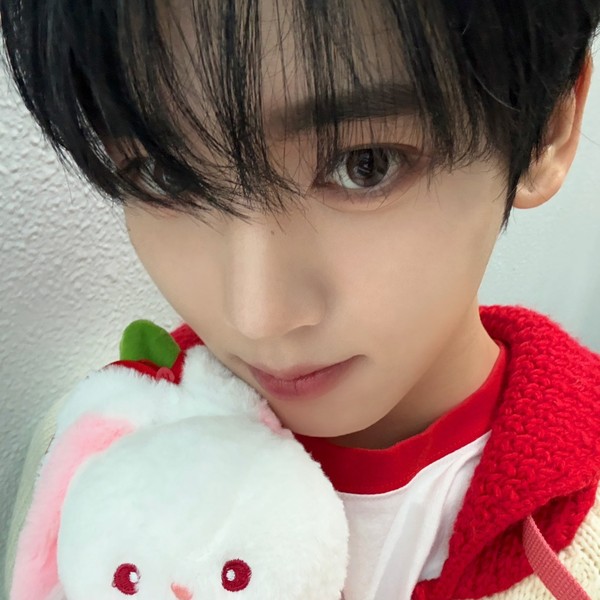 Shining profile picture of Han Yujin on today's Choeaedol