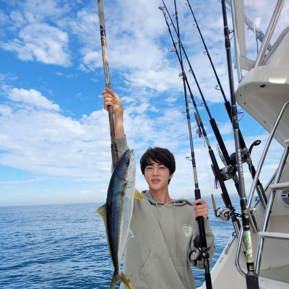 K-POP posts beloved by 방탄소년단 fans