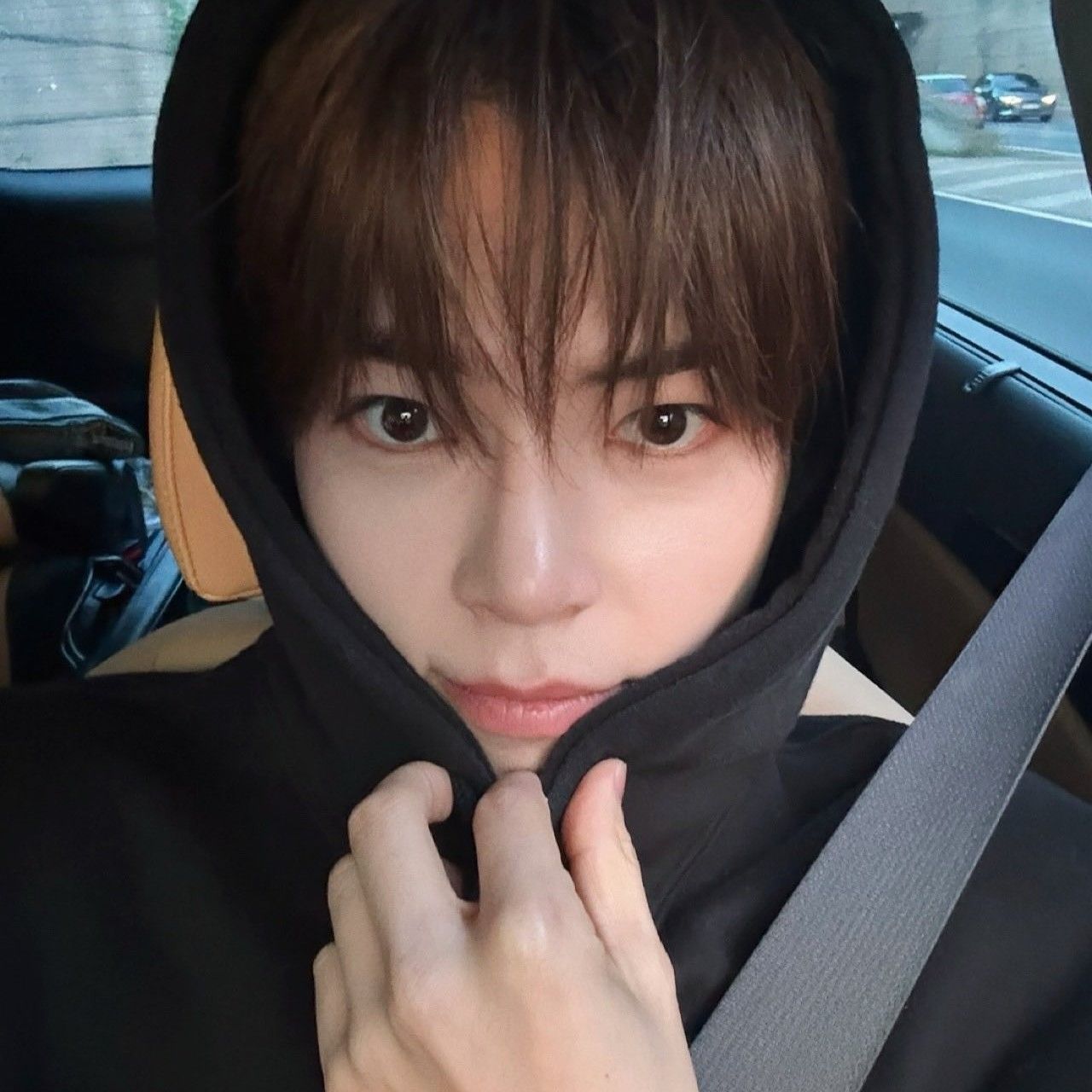 Behind-the-scenes cut of Sung Hanbin (ZEROBASEONE)