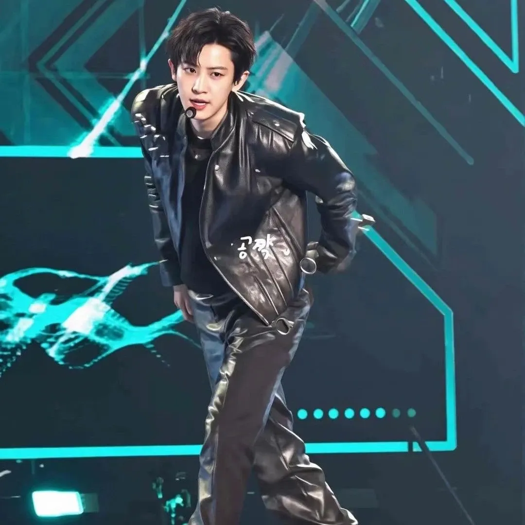 찬열 (EXO)의 최신 사진