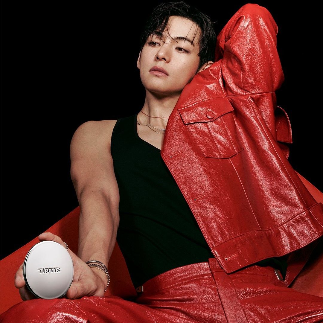 V (防彈少年團)的最新活動照片