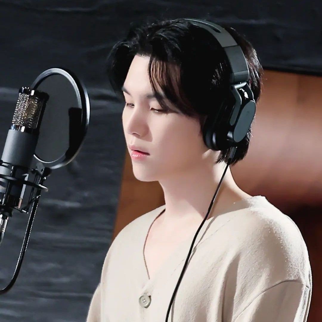 슈가 (방탄소년단)의 최신 사진