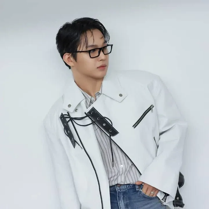 Latest photo of Lim Hyunsik (BTOB)