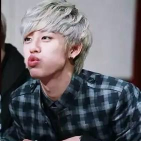 大賢 (B.A.P)粉絲拍下的瞬間