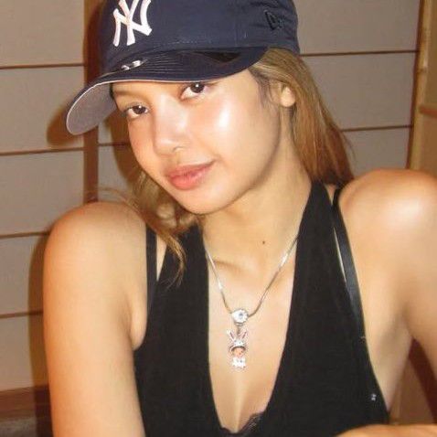 Potret di balik layar Lisa (BLACKPINK)