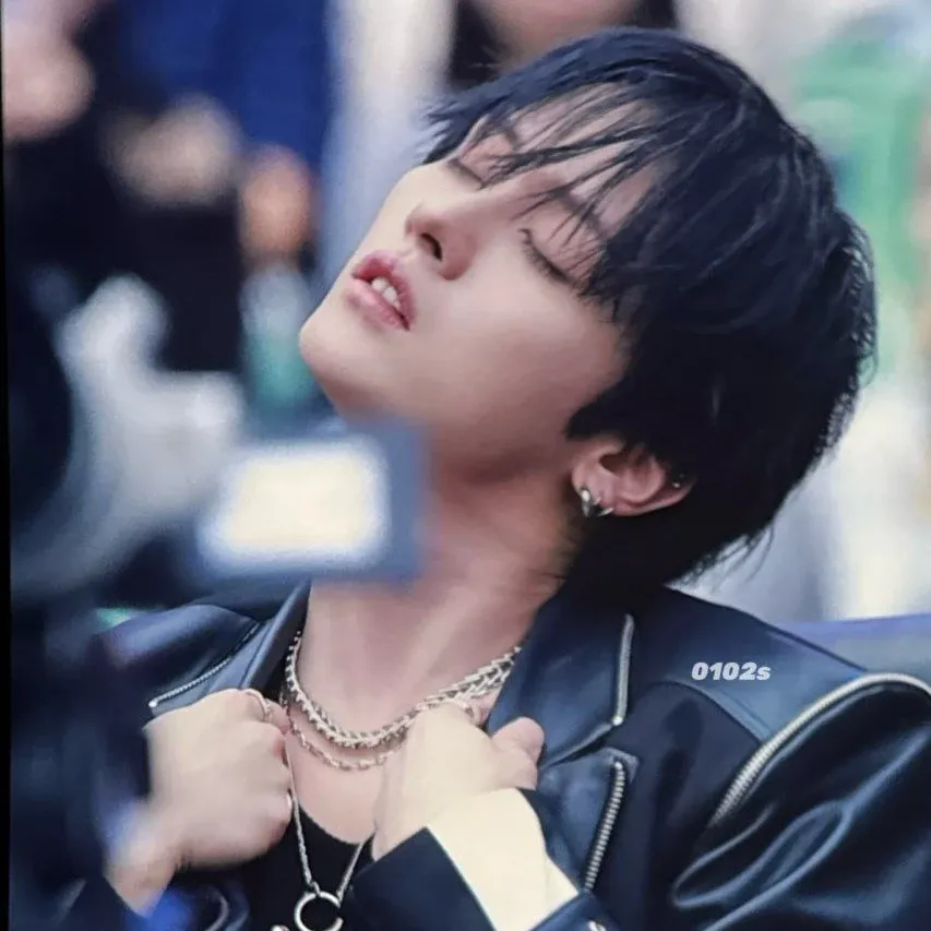 A moment captured by Lee Know (Stray Kids)'s fan