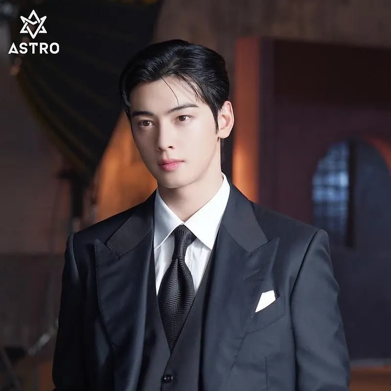 아스트로의 최신 사진