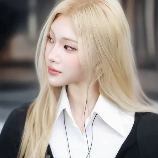 Behind-the-scenes cut of Juun (Hearts2Hearts)