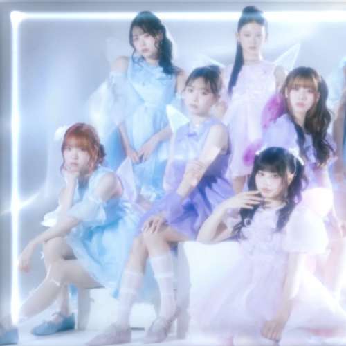 Latest photo of ME:I