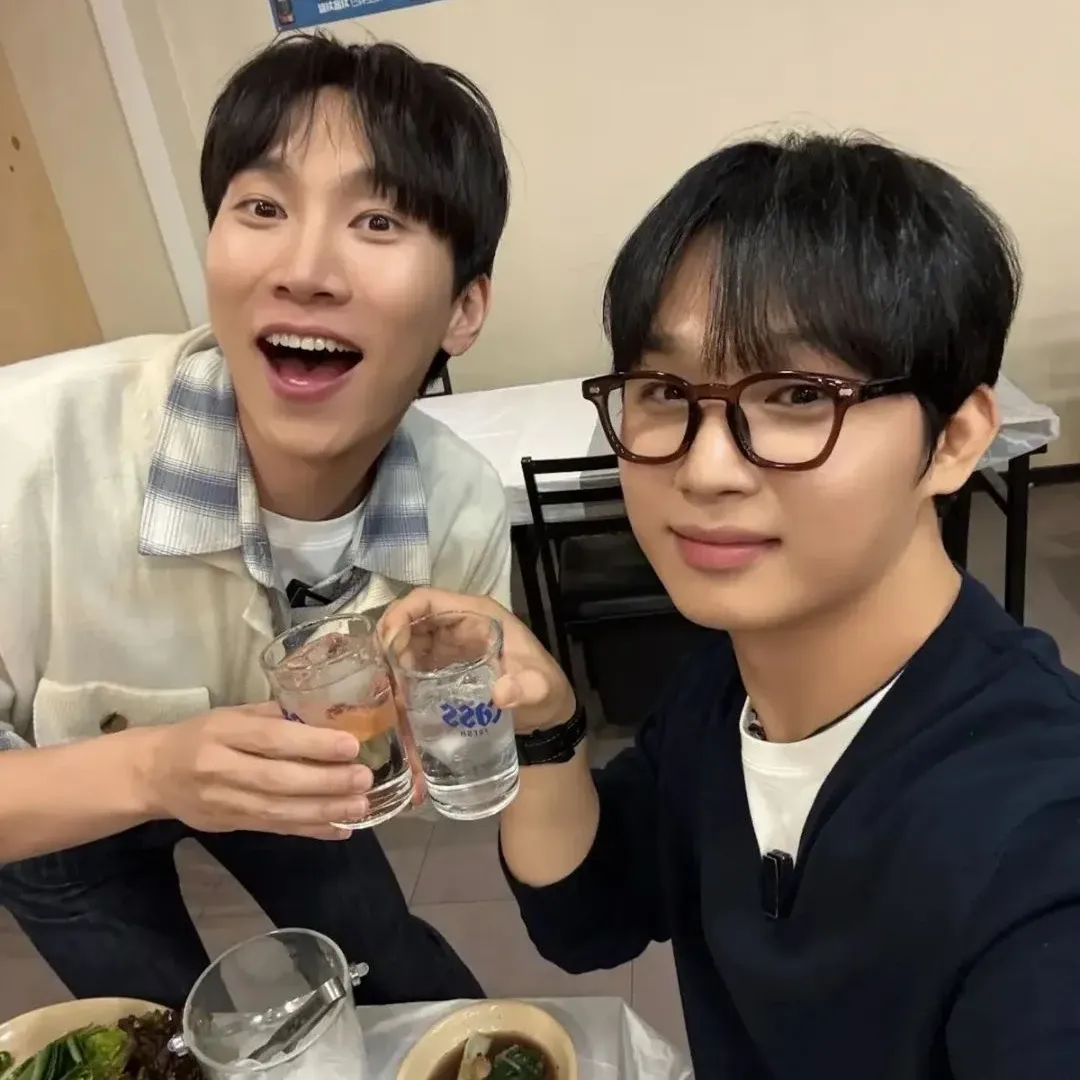A moment captured by Lim Hyunsik (BTOB)'s fan