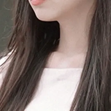 Latest photo of Jeong Yein (Lovelyz)