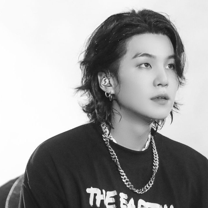 Potret di balik layar SUGA (BTS)