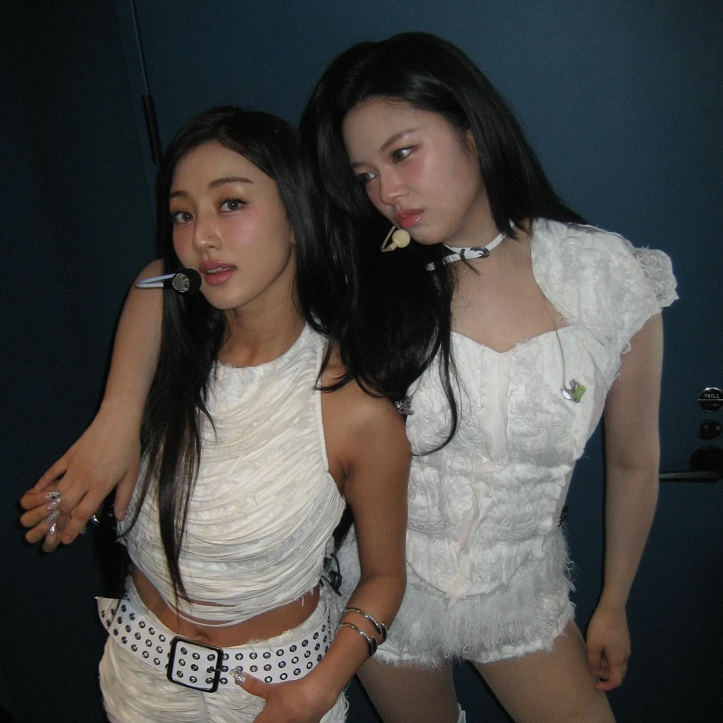 TWICE의 비하인드 컷