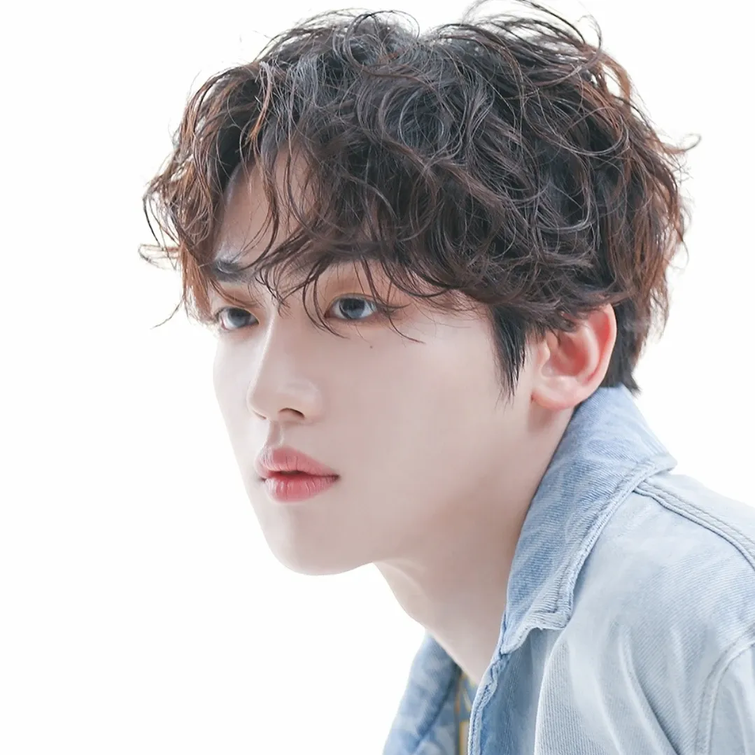 Behind-the-scenes cut of Kim Yohan (WEi)