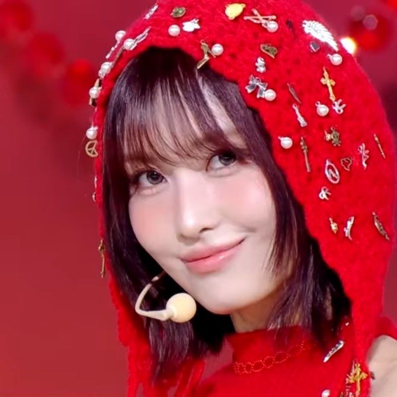 A moment captured by Momo (TWICE)'s fan