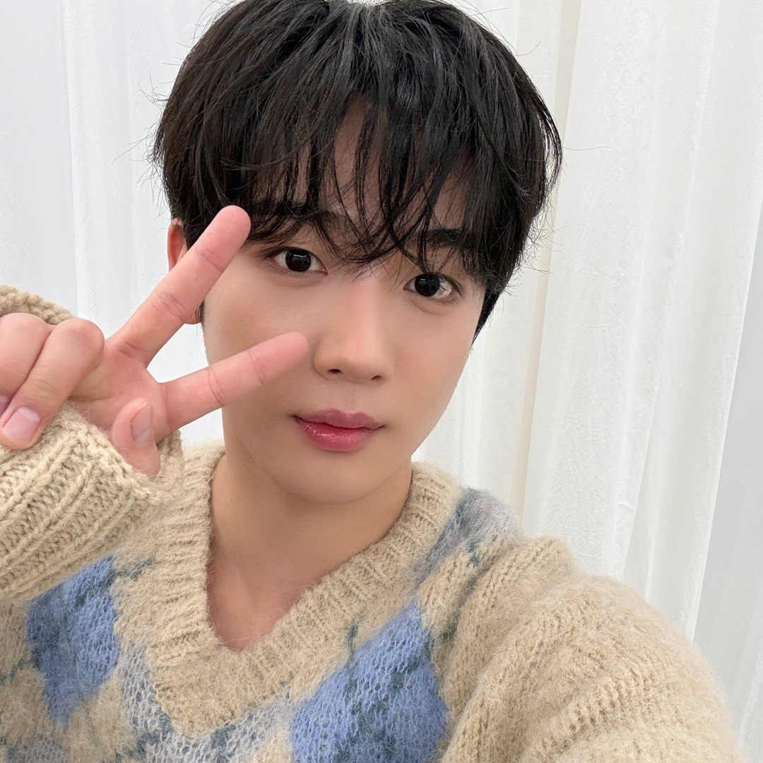 Latest photo of Kim Yohan (WEi)