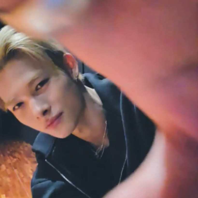 Foto terbaru NI-KI (ENHYPEN)