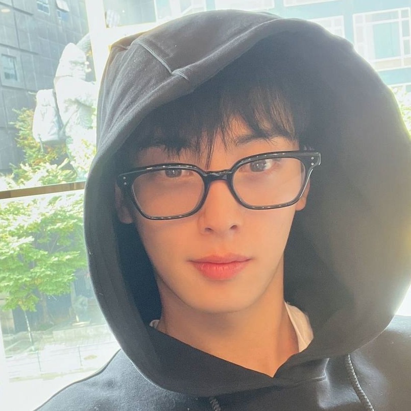 A moment captured by Eunwoo (ASTRO)'s fan