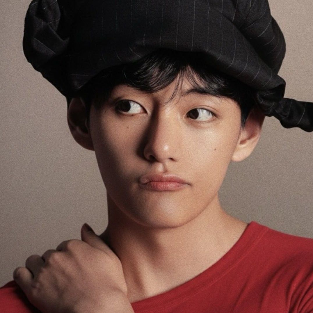 A moment captured by V (BTS)'s fan