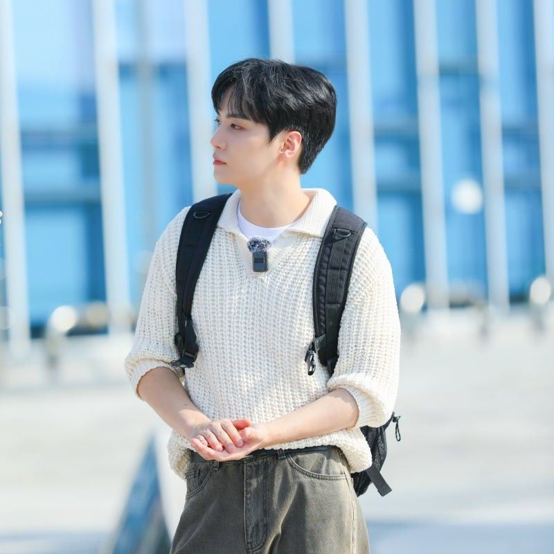 A moment captured by Kim Jonghyeon's fan