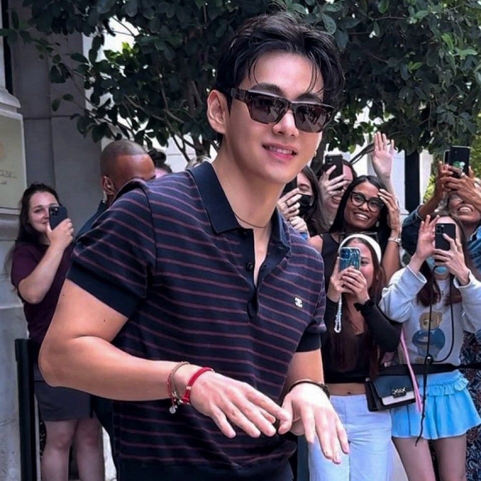 A moment captured by V (BTS)'s fan