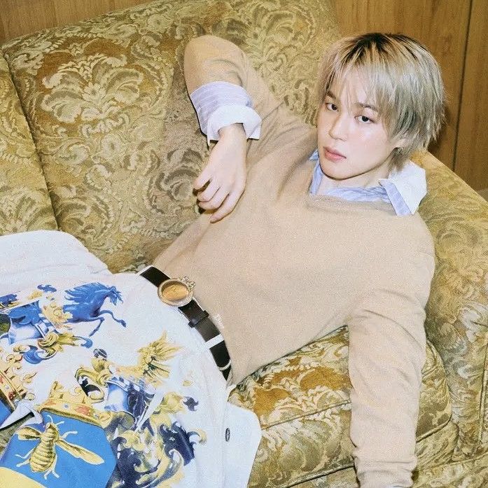 Foto aktivitas terbaru Jimin (BTS)