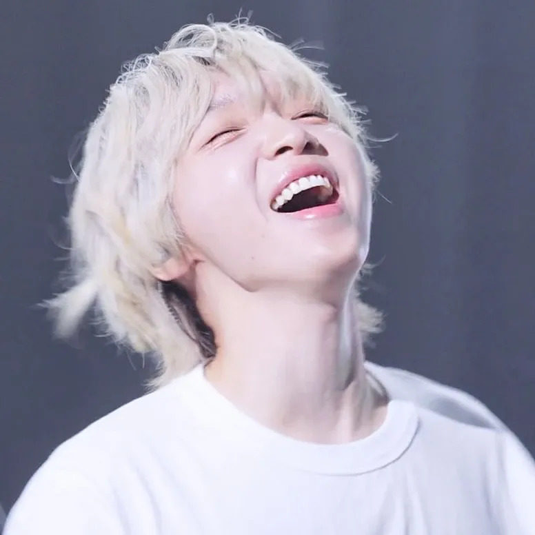A moment captured by Jeong Sewoon's fan
