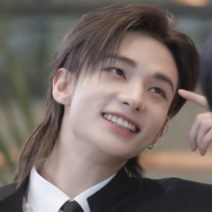 Behind-the-scenes cut of Hyunjin (Stray Kids)