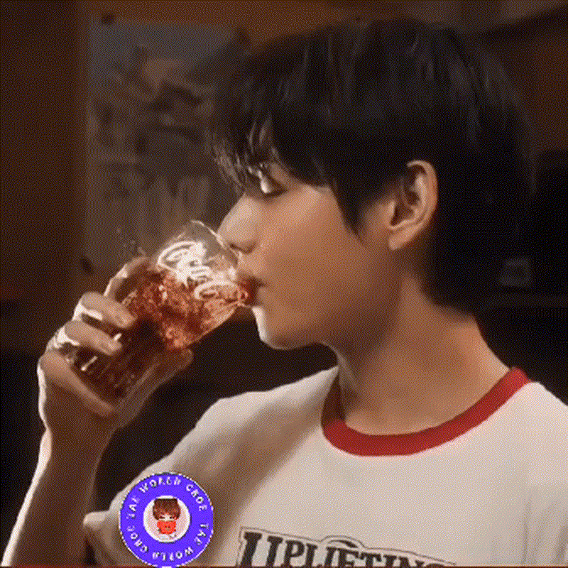 A moment captured by V (BTS)'s fan