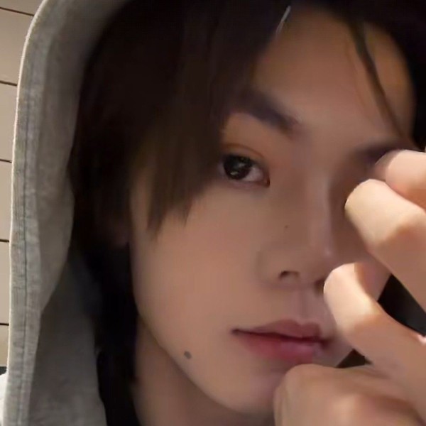 Popular profile picture of Xiong (NexT1DE) loved by fans