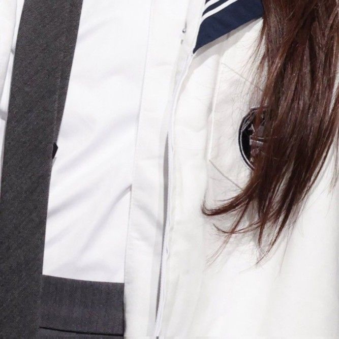 A moment captured by Stella (Hearts2Hearts)'s fan