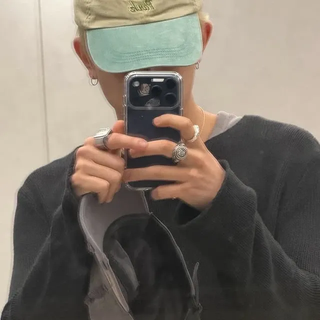 에반 최근 활동샷