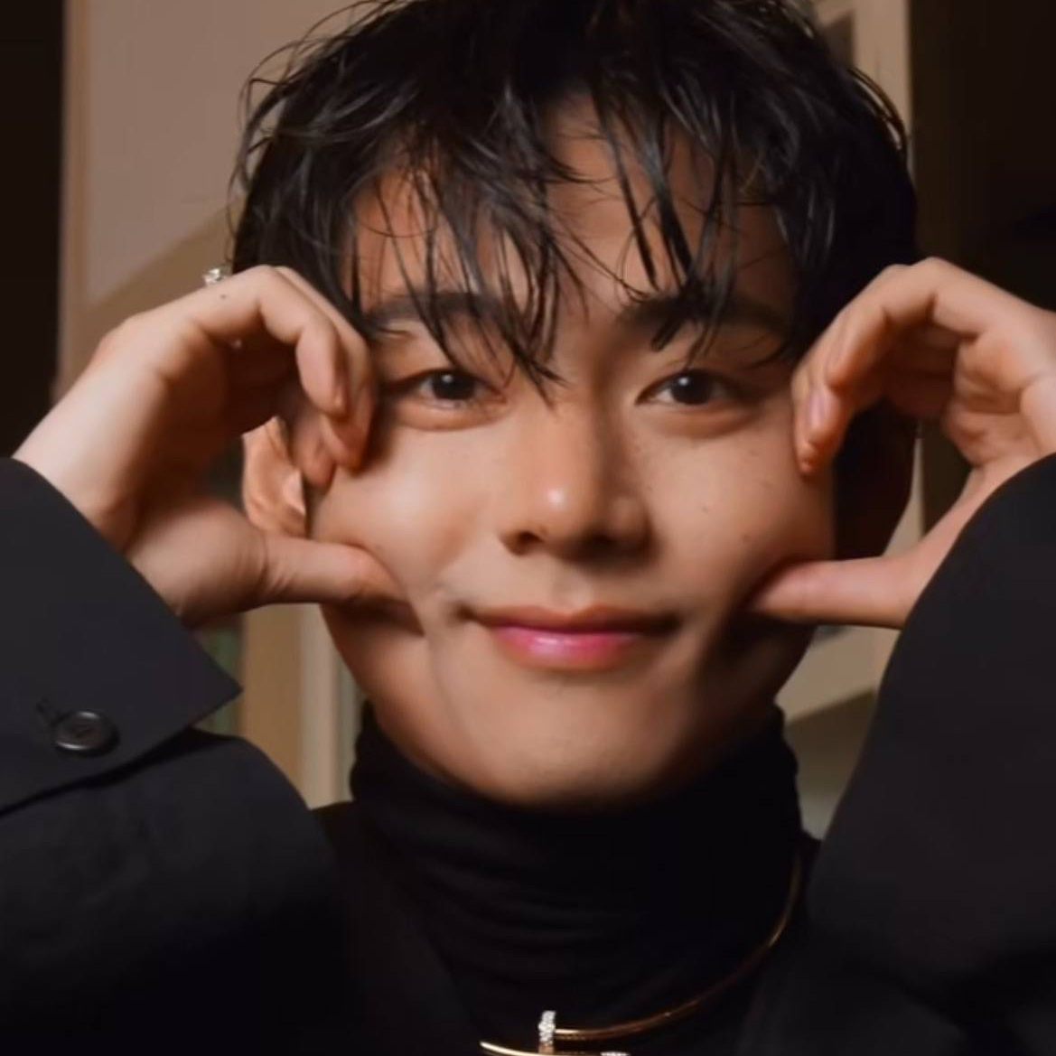 Feed komunitas K-pop terpanas hari ini