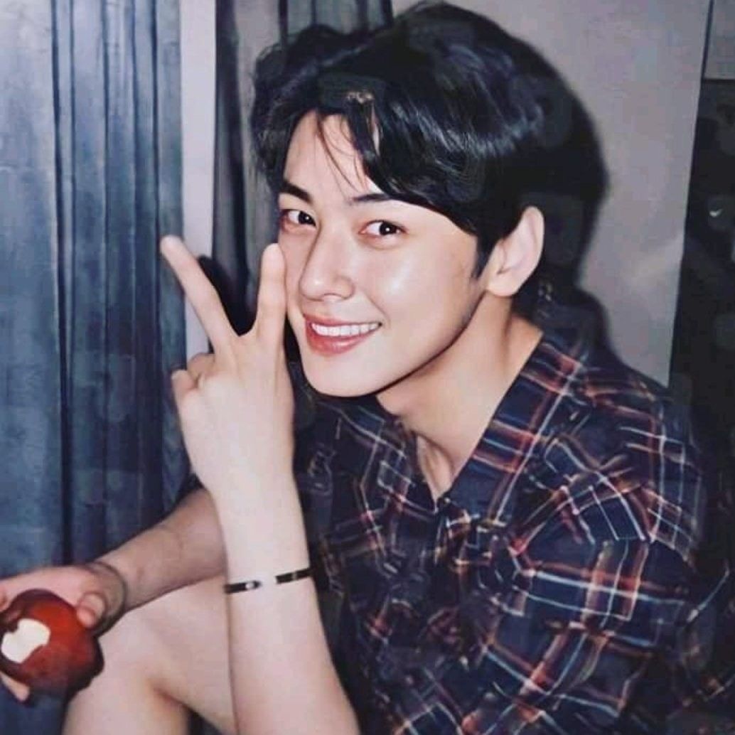 Recent activity shot of Eunwoo (ASTRO)