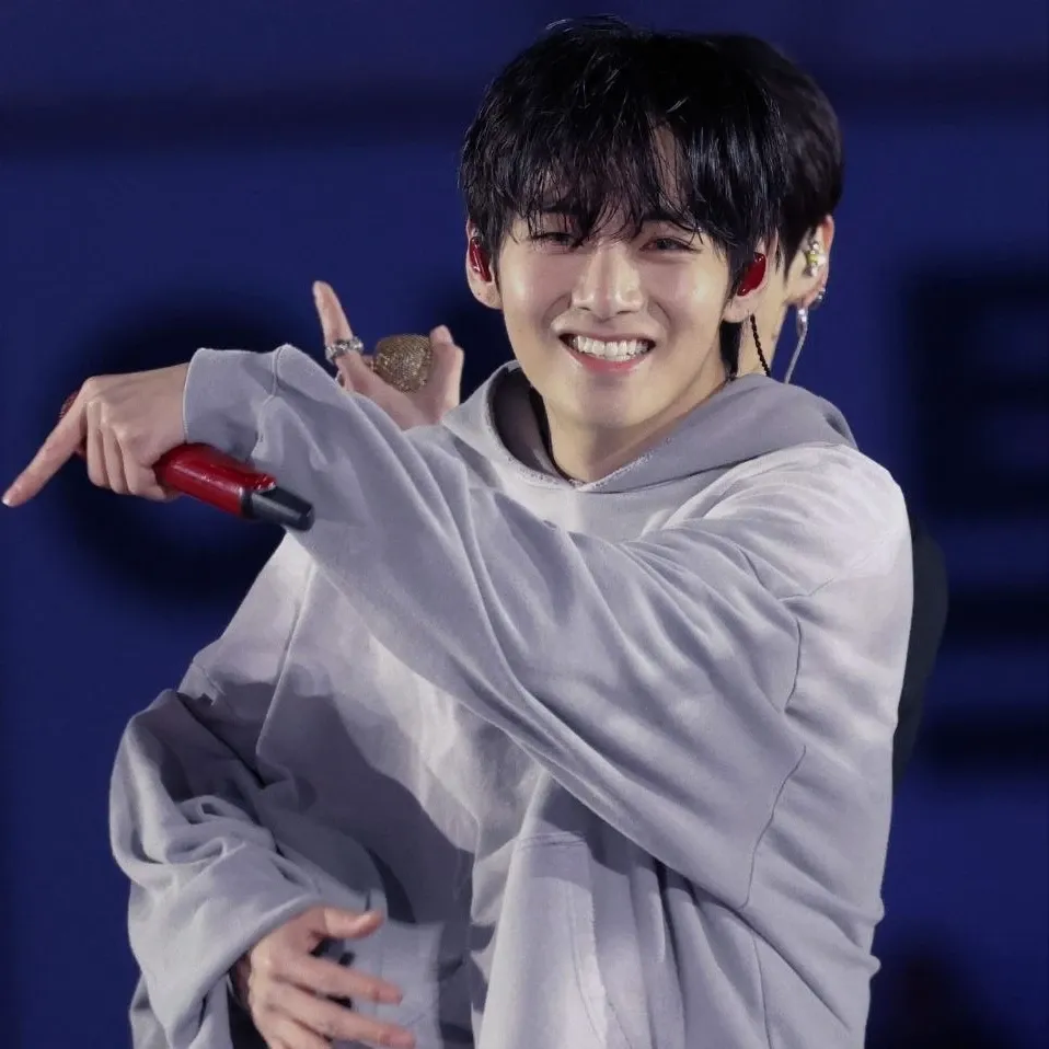 Momen yang diabadikan oleh penggemar V (BTS)