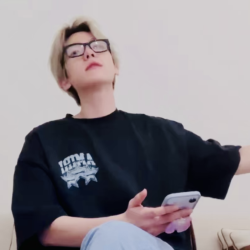 伯賢 (EXO)的最新照片