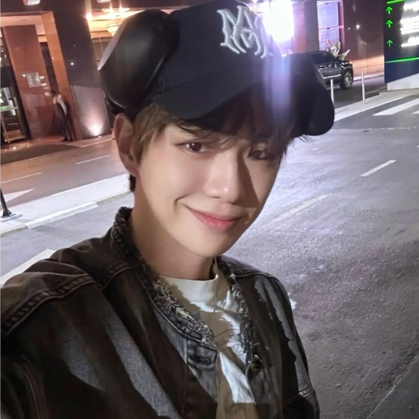 カン・ダニエルの舞台裏ショット