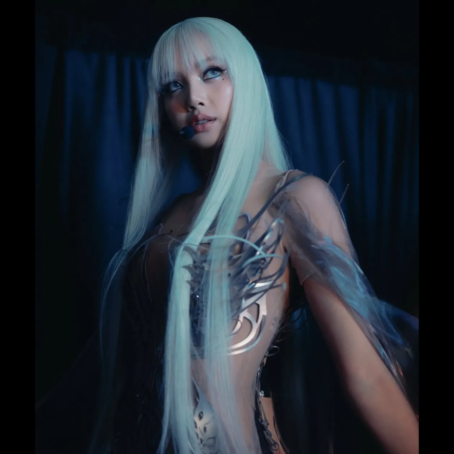 Foto aktivitas terbaru Lisa (BLACKPINK)