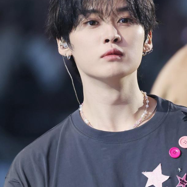 Lee Know (Stray Kids)粉丝拍下的瞬间