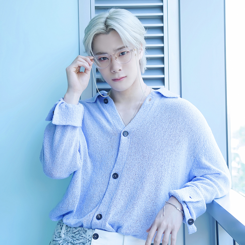 Behind-the-scenes cut of Moonbin (ASTRO)