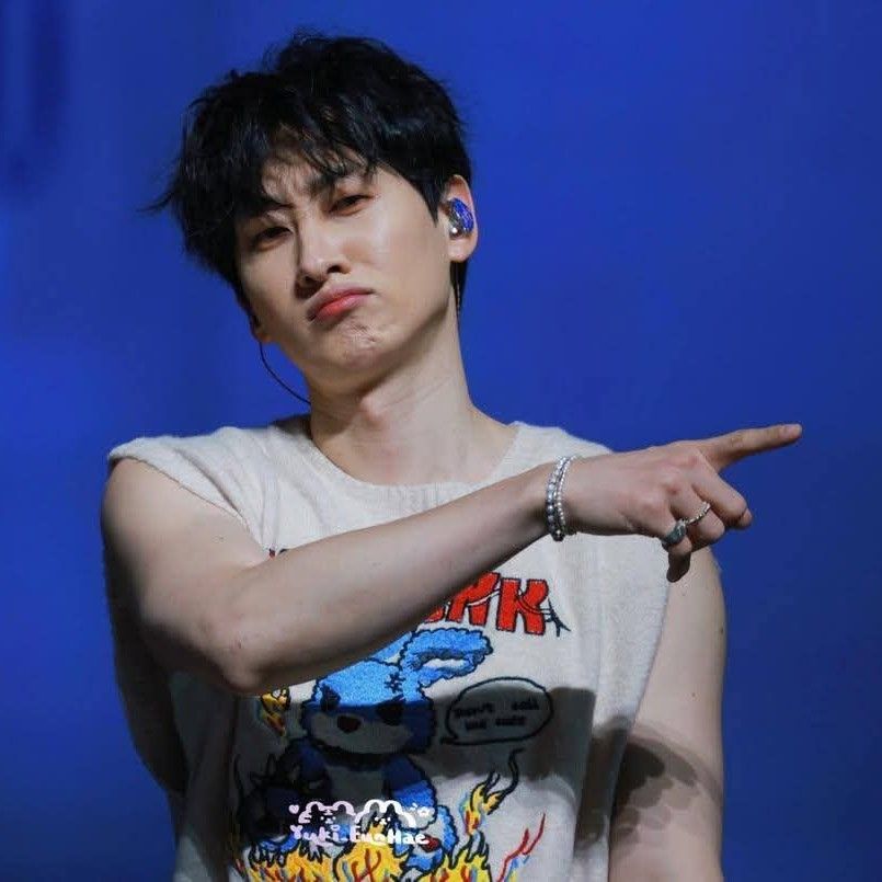 Recent activity shot of Eunhyuk (Super Junior)