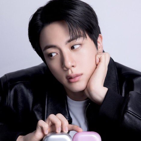 진 (방탄소년단) 최근 활동샷