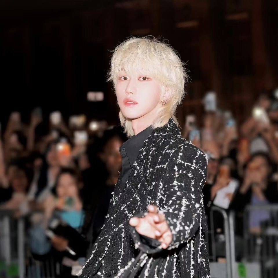 A moment captured by The 8 (SEVENTEEN)'s fan