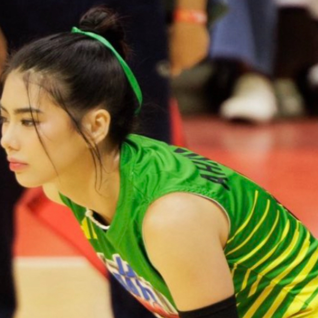 Behind-the-scenes cut of Mikha (BINI)