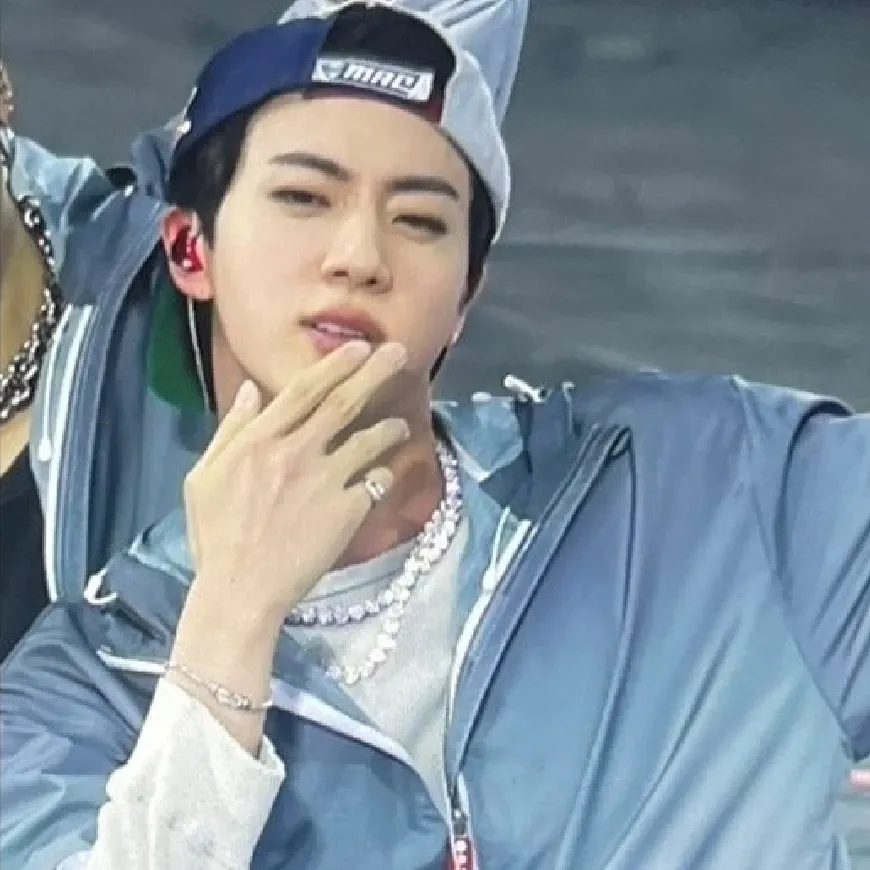 Foto terbaru Jin (BTS)