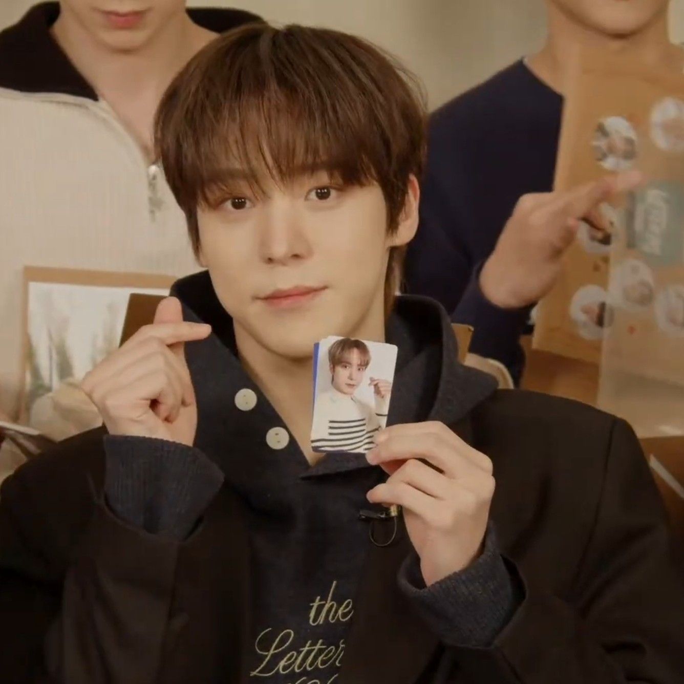 에이티즈의 비하인드 컷