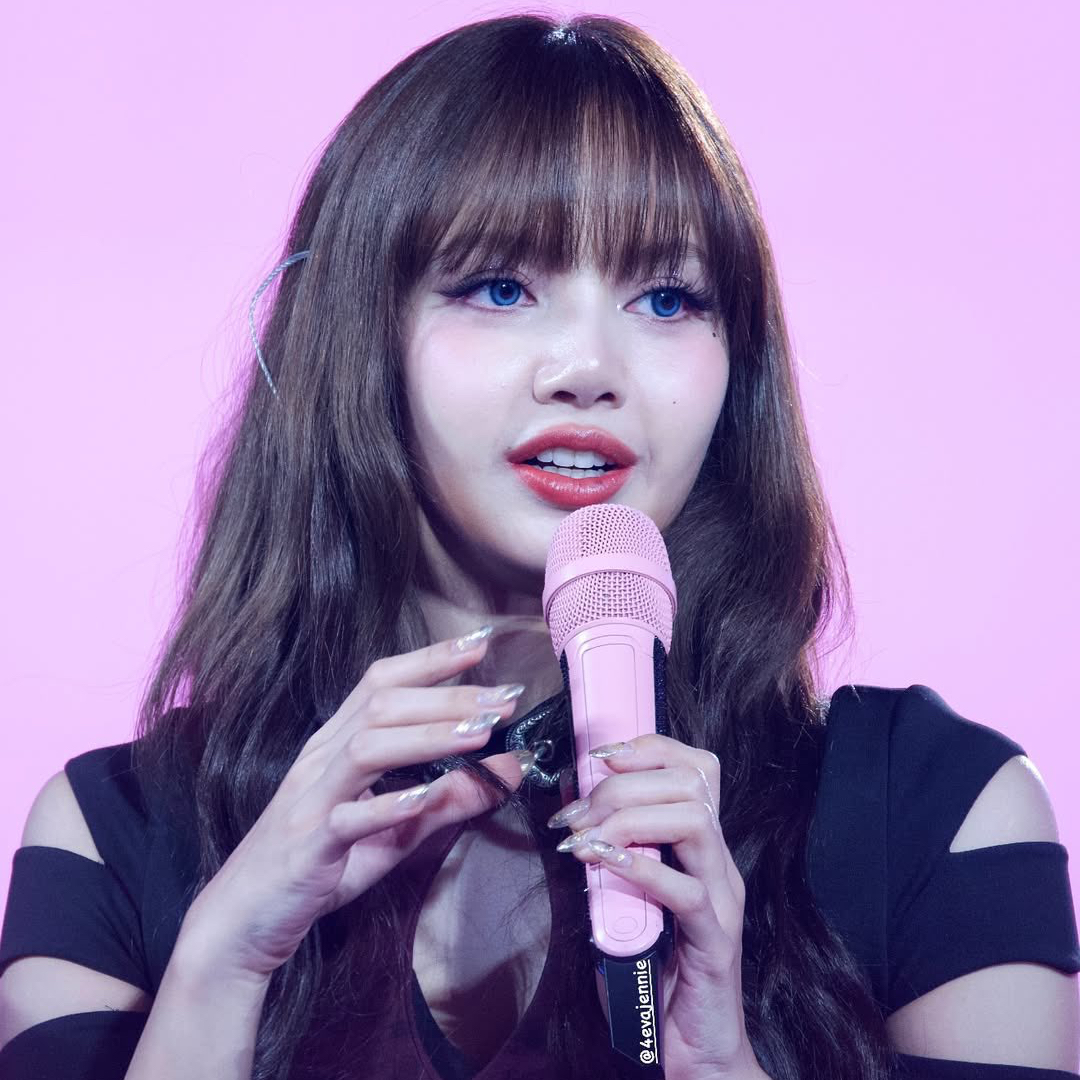 리사 (BLACKPINK) 팬이 찍은 순간