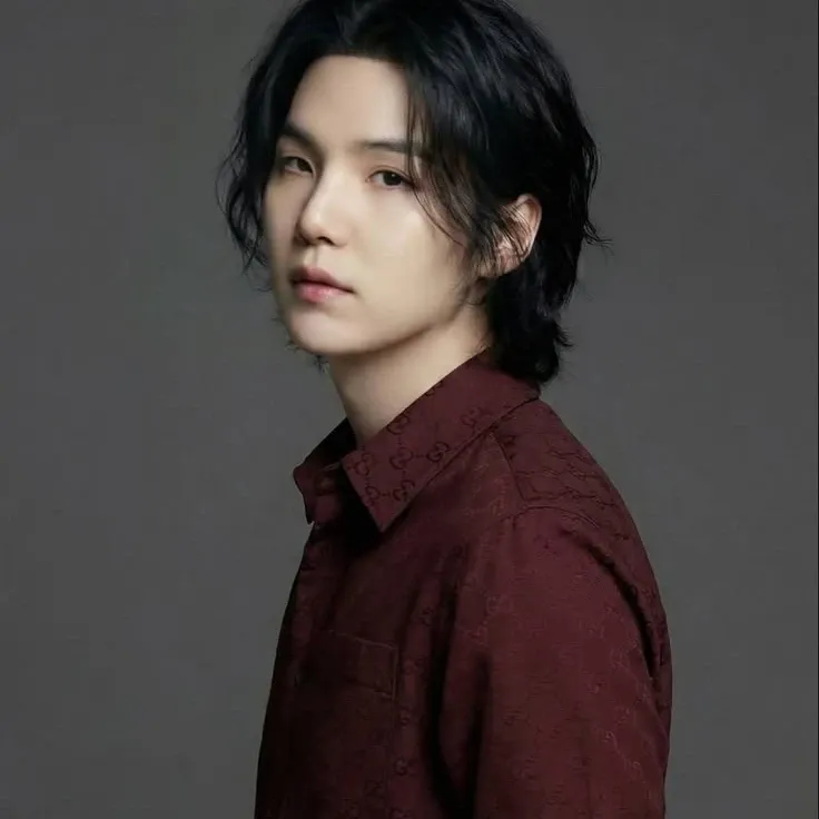 SUGA (防彈少年團)的最新照片