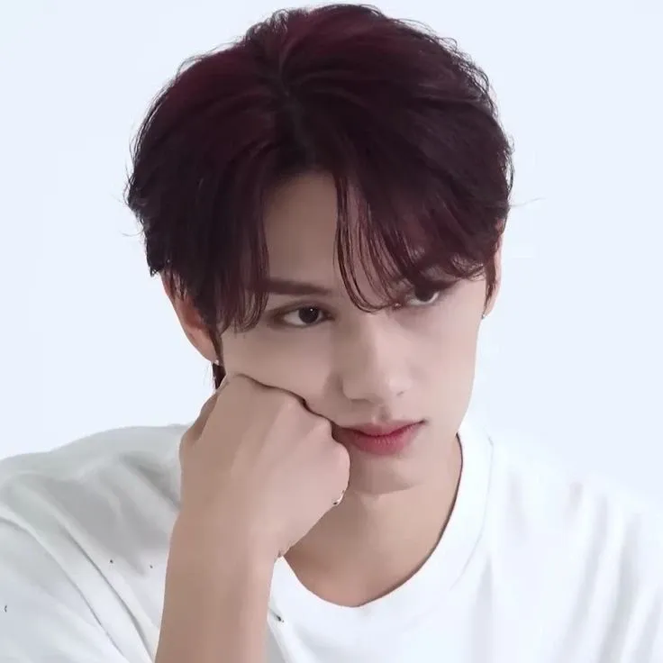 Recent activity shot of Jun (SEVENTEEN)