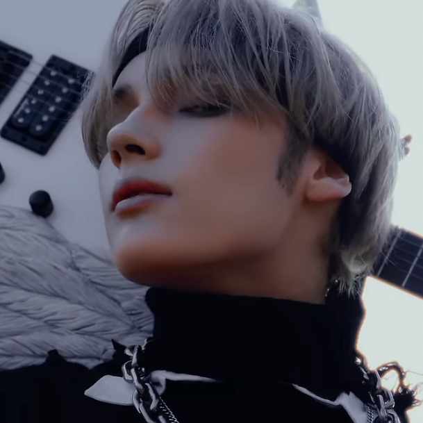 Behind-the-scenes cut of HueningKai (TOMORROW X TOGETHER)